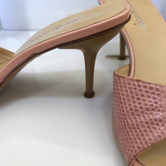 Sergio Rossi Pink Leather Heels - Picture 4 of 5